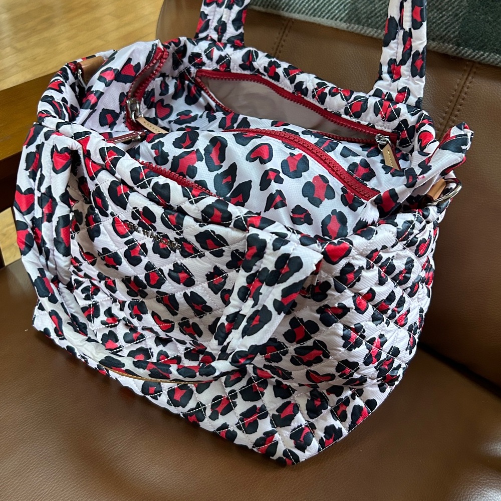 MZ Wallace Retro Heart leopard  Metro Tote Medium size. Excellent - Picture 12 of 12